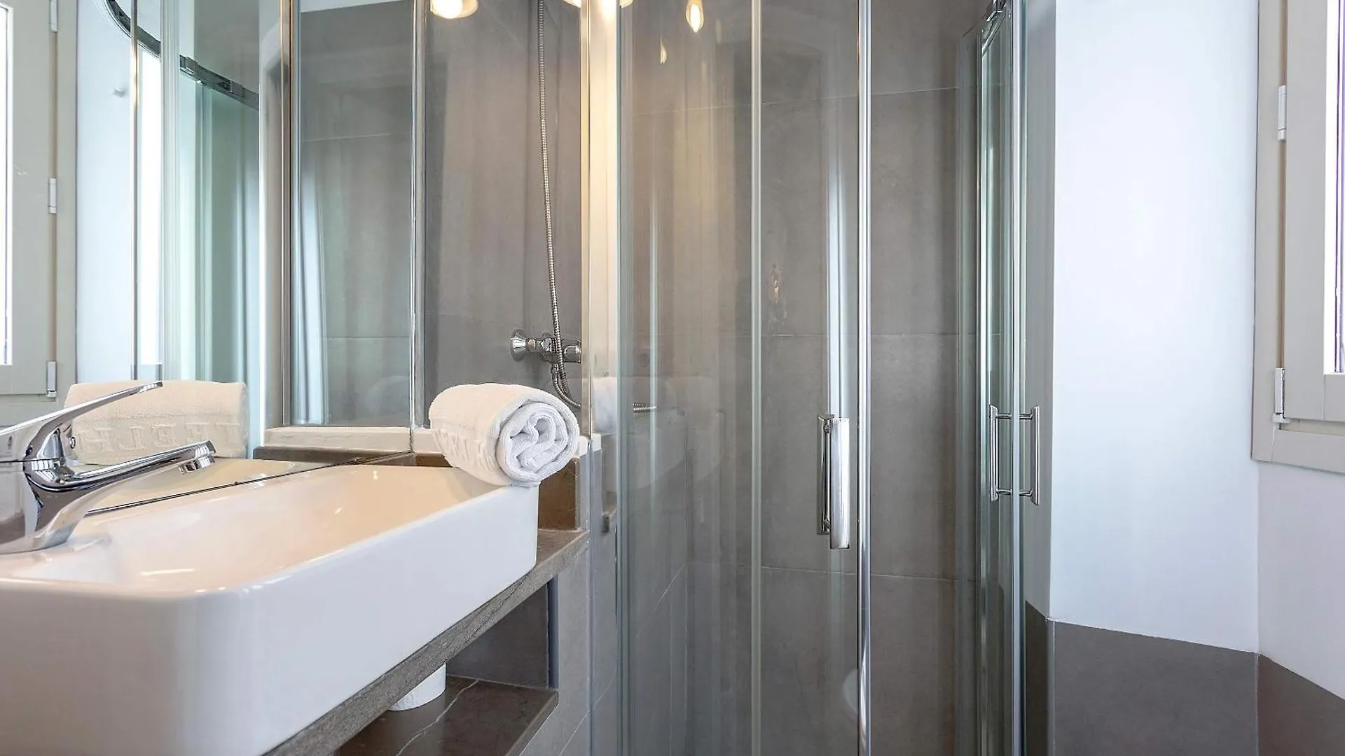 Genteel Home Padre Marchena Seville Apartment